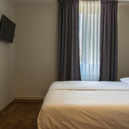 Hotel Minerva ميدولين المظهر الخارجي الصورة