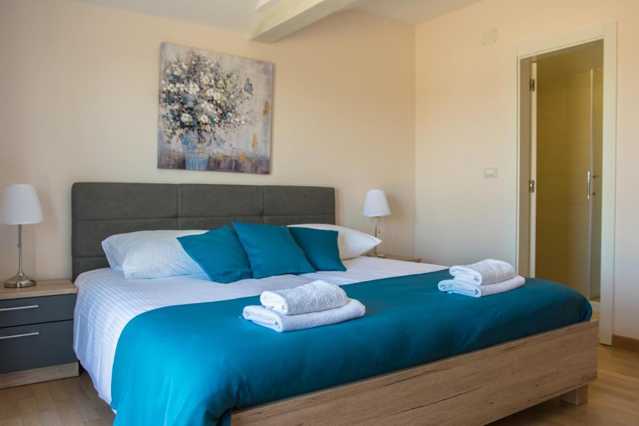 Hotel Minerva ميدولين المظهر الخارجي الصورة
