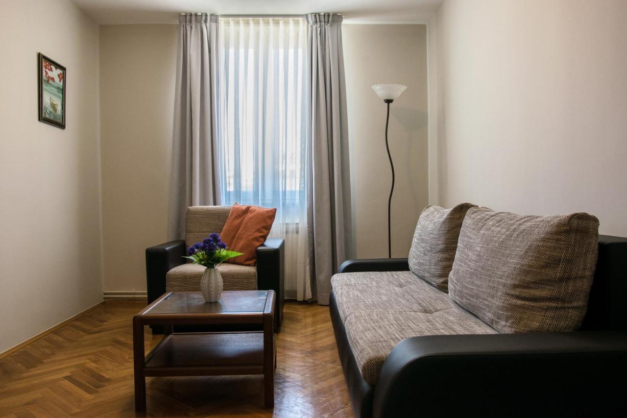 Hotel Minerva ميدولين المظهر الخارجي الصورة