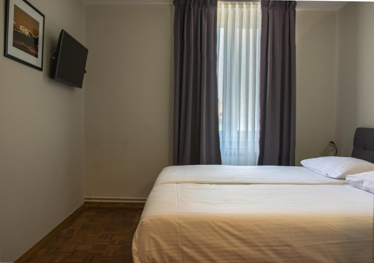 Hotel Minerva ميدولين المظهر الخارجي الصورة