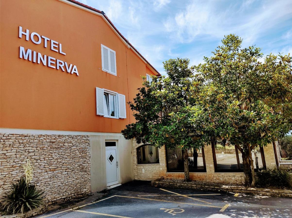 Hotel Minerva ميدولين المظهر الخارجي الصورة