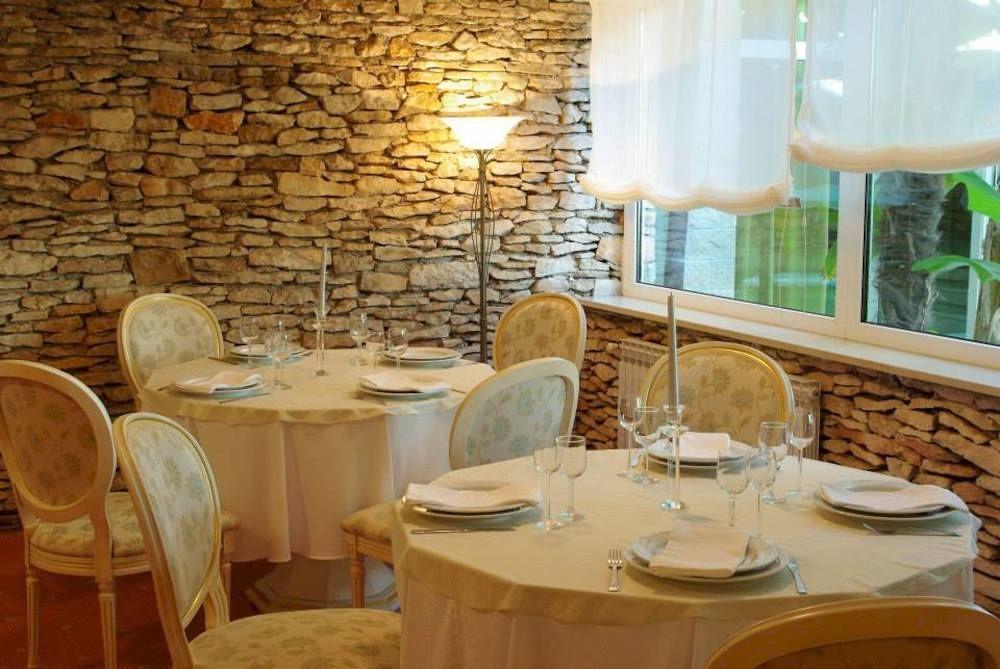 Hotel Minerva ميدولين المظهر الخارجي الصورة